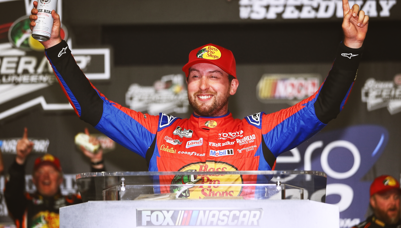9博体育平台 - 专家解析：奇普·里格斯在NASCAR重返奇卡戈兰速度赛道的夺冠四大关键 - 9博体育
